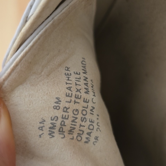 Kenneth Cole Kam White Leather Lace-Up Sneaker with Gold Accent Size 8M - Picture 7 of 9